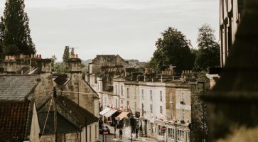 Living in Bath, Avon